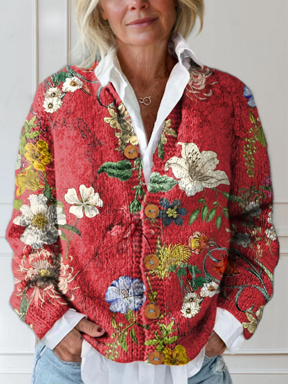 Susan - Women's Vintage Floral Art Print Buttoned Cardigan Sweater