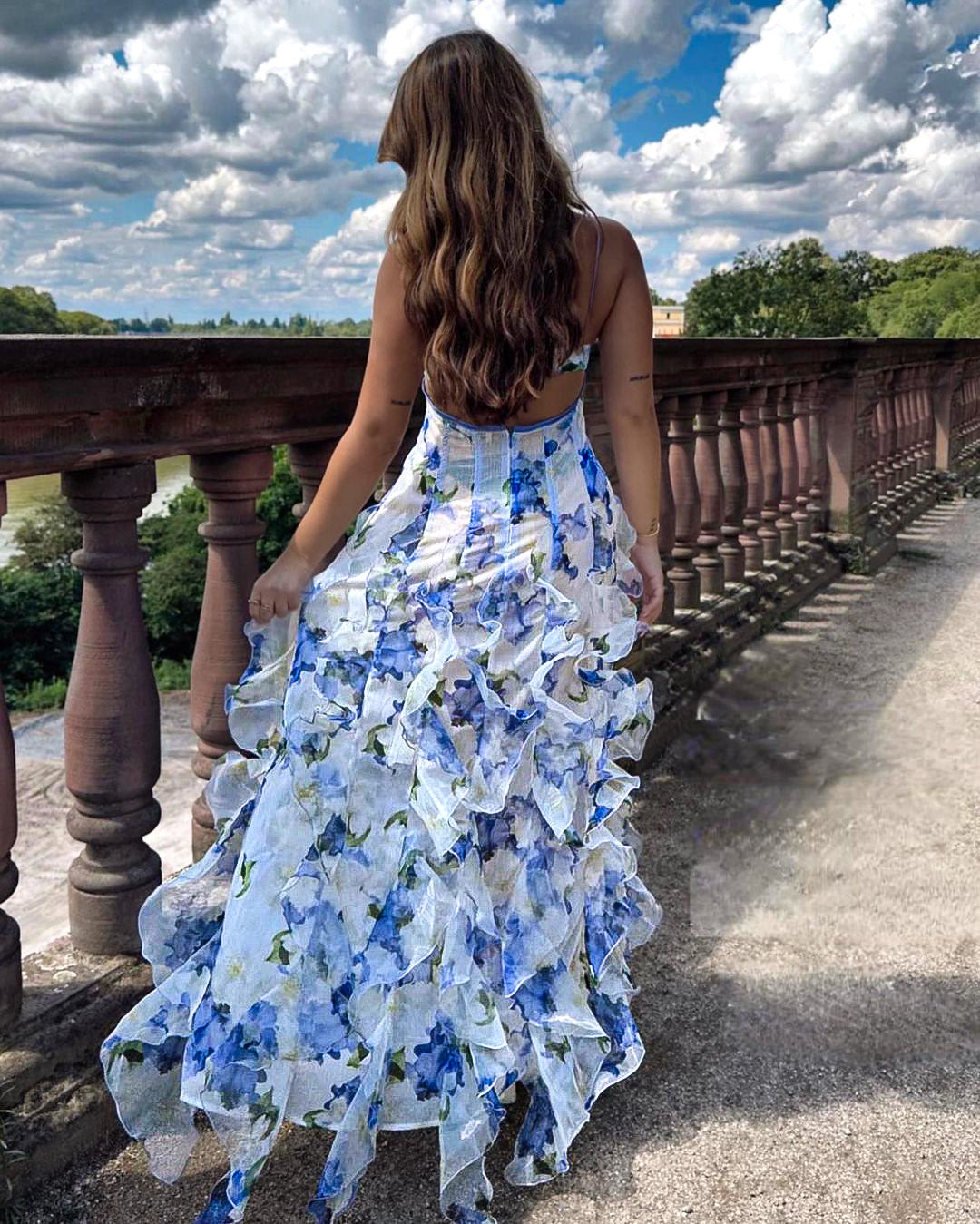 Uri | Floral Ruffle Midi Dress