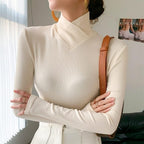 Beverley | Elegant Turtleneck Fit