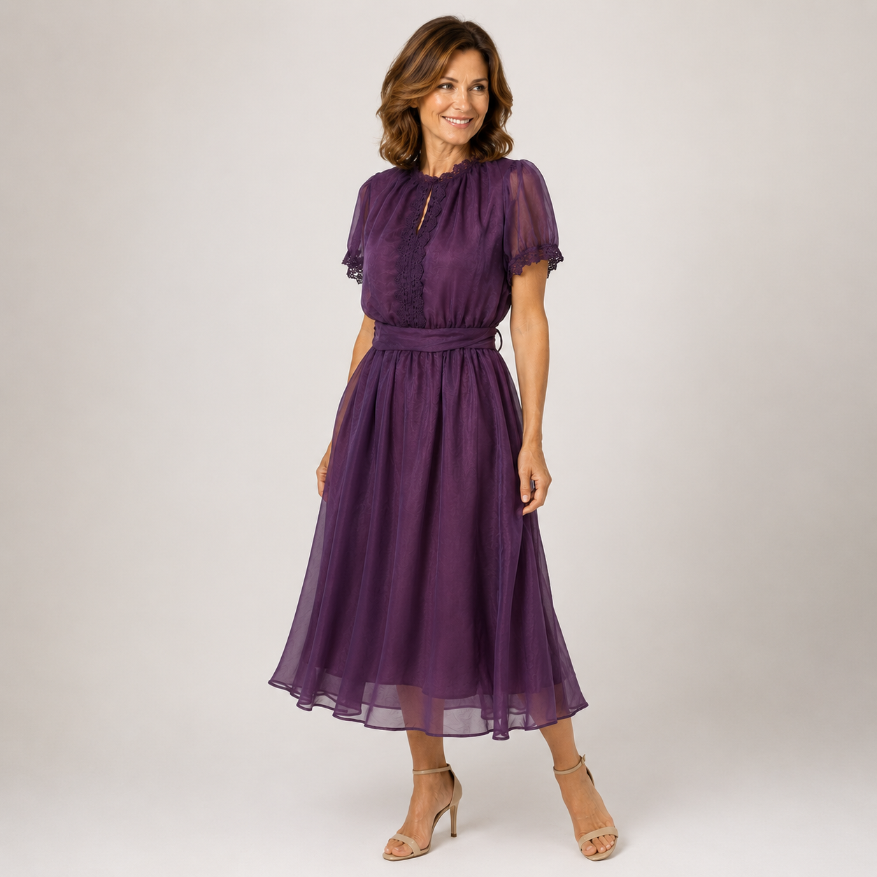 Flavia | Chiffon Maxi Dress with Keyhole Neckline and Lace Trim
