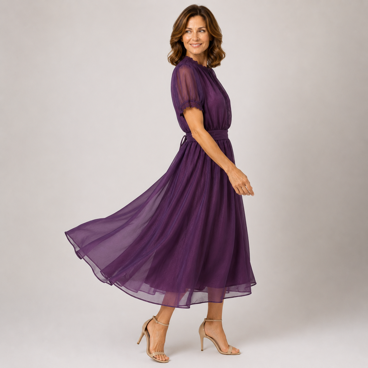 Flavia | Chiffon Maxi Dress with Keyhole Neckline and Lace Trim