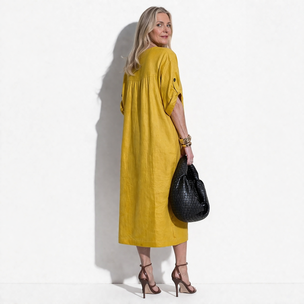 Lunea Mode® | Margaux külje nööpidega midi kleit