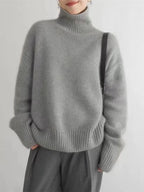 Risa | Chic Warm Turtleneck