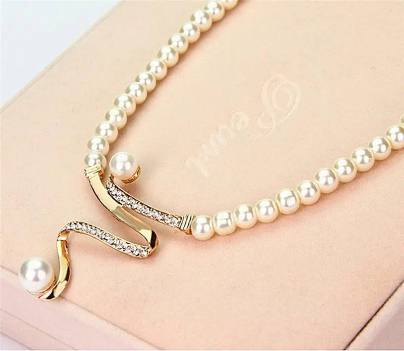 Natural Pearl Necklace and Earrings Set