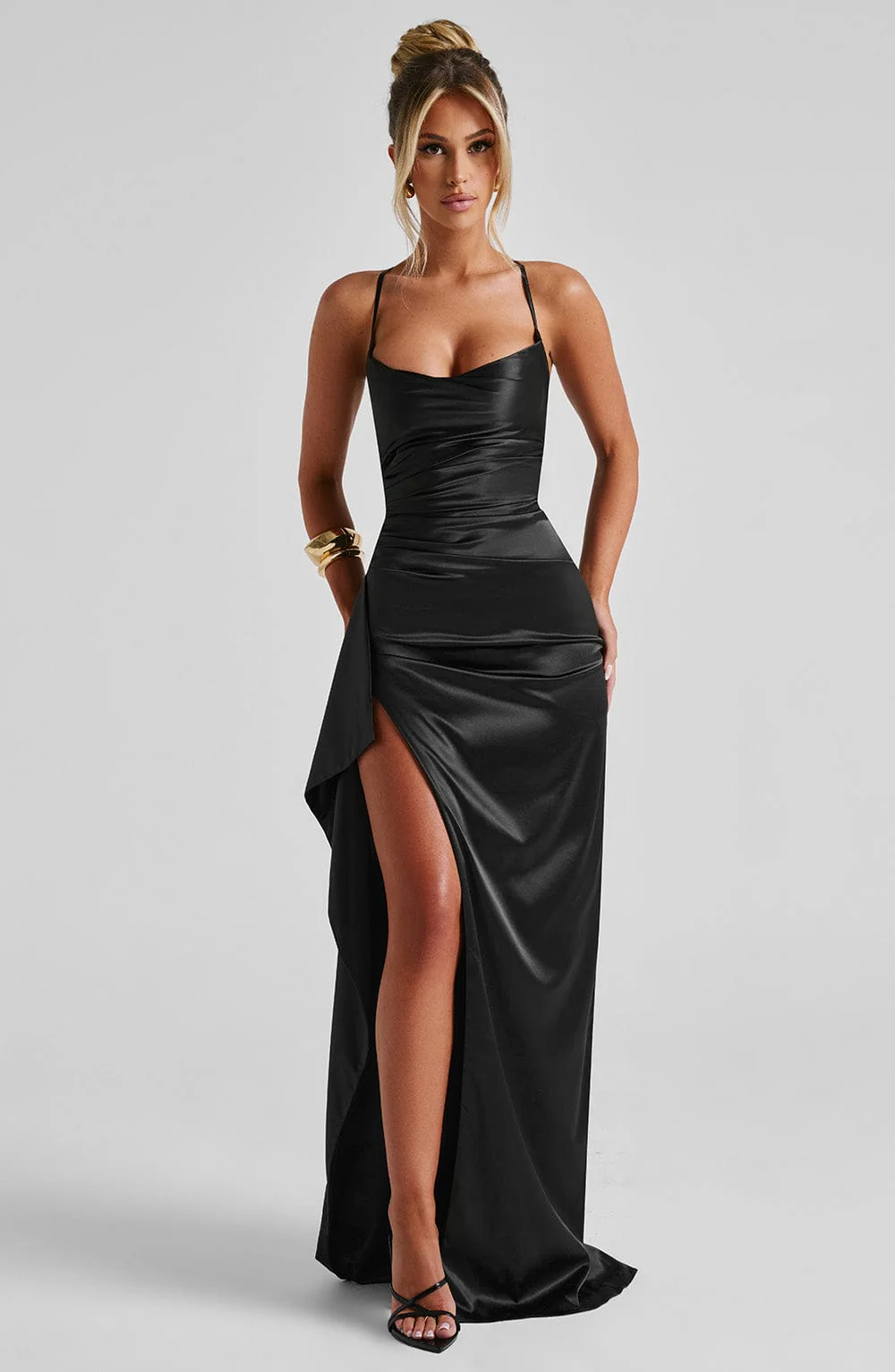Tira | Elegant Maxi Dress