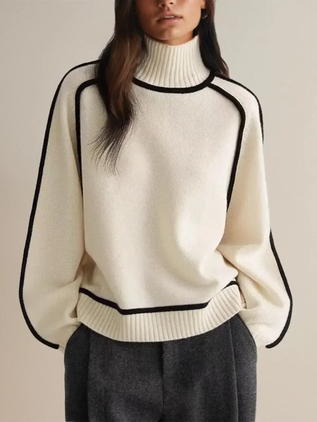 Lilia - Elegant Turtleneck sweater