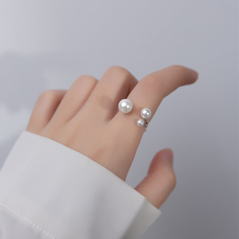 Elegant Triple Pearl Ring