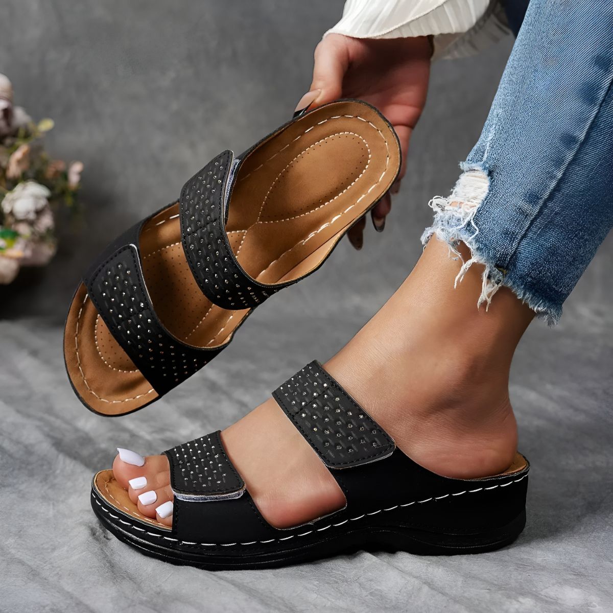 Gwendolyn | Elegant orthopaedic sandals for all-day comfort