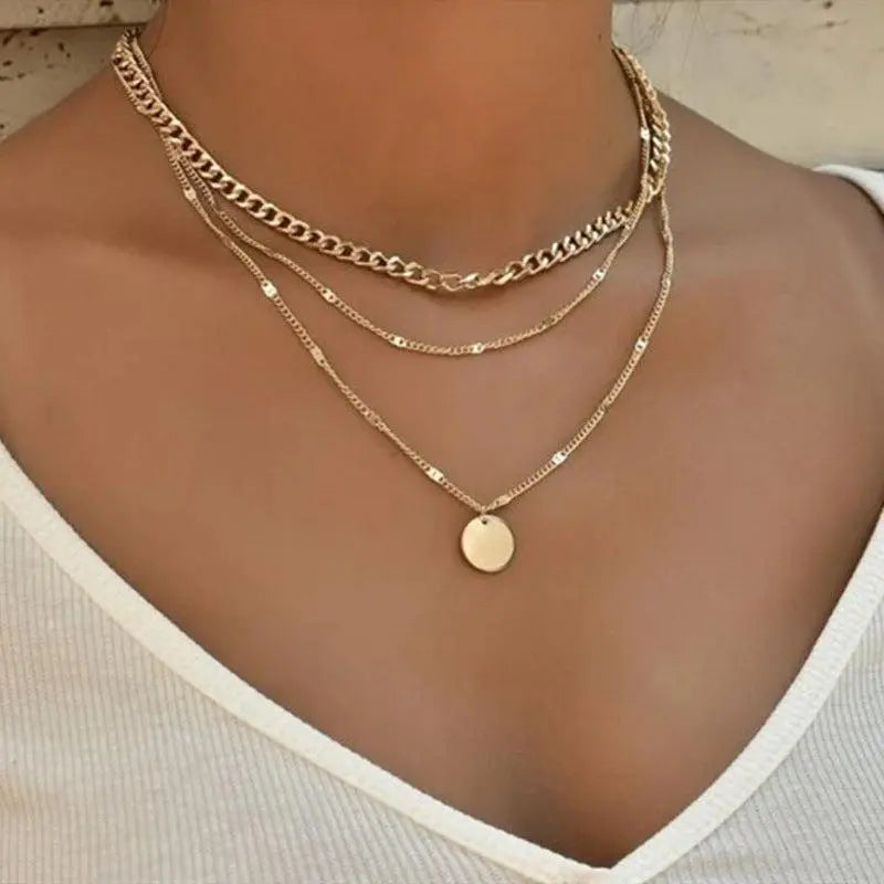 Elegant Gold and Silver Collar Necklace