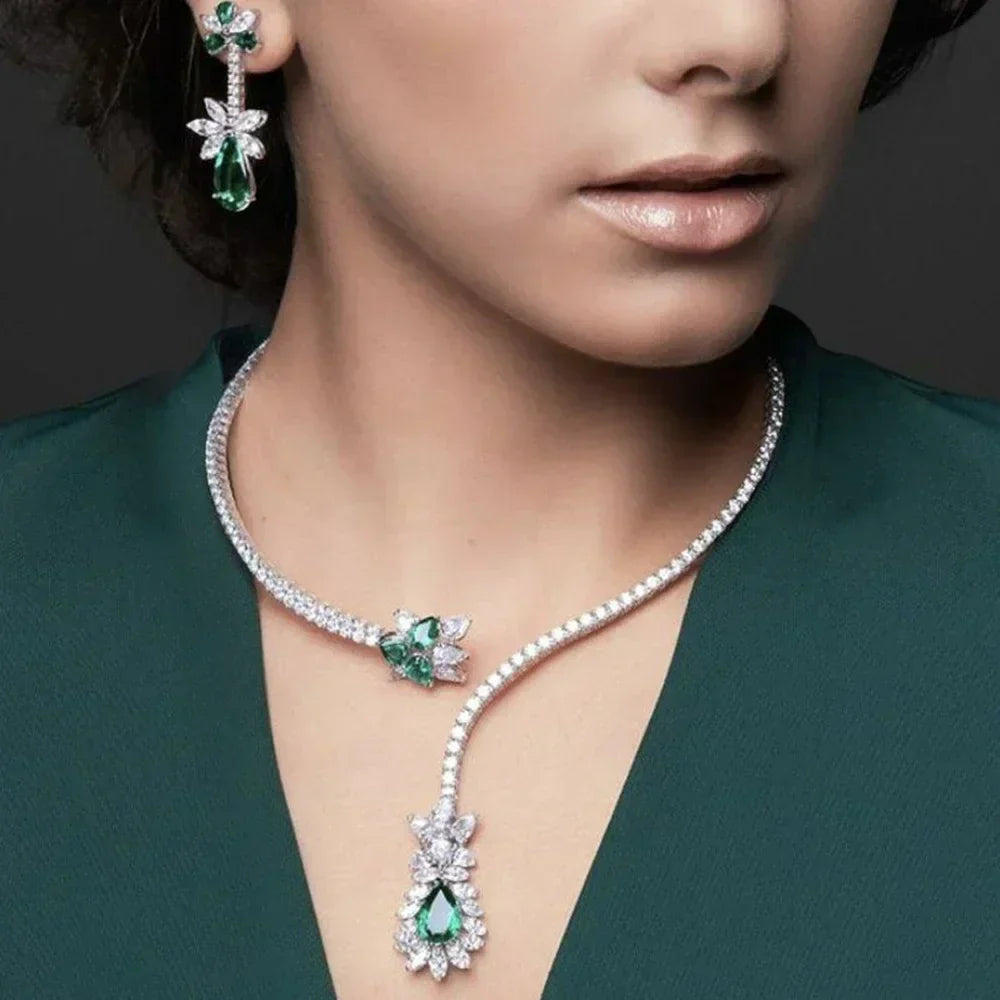 Vintage Emerald Bloom Necklace