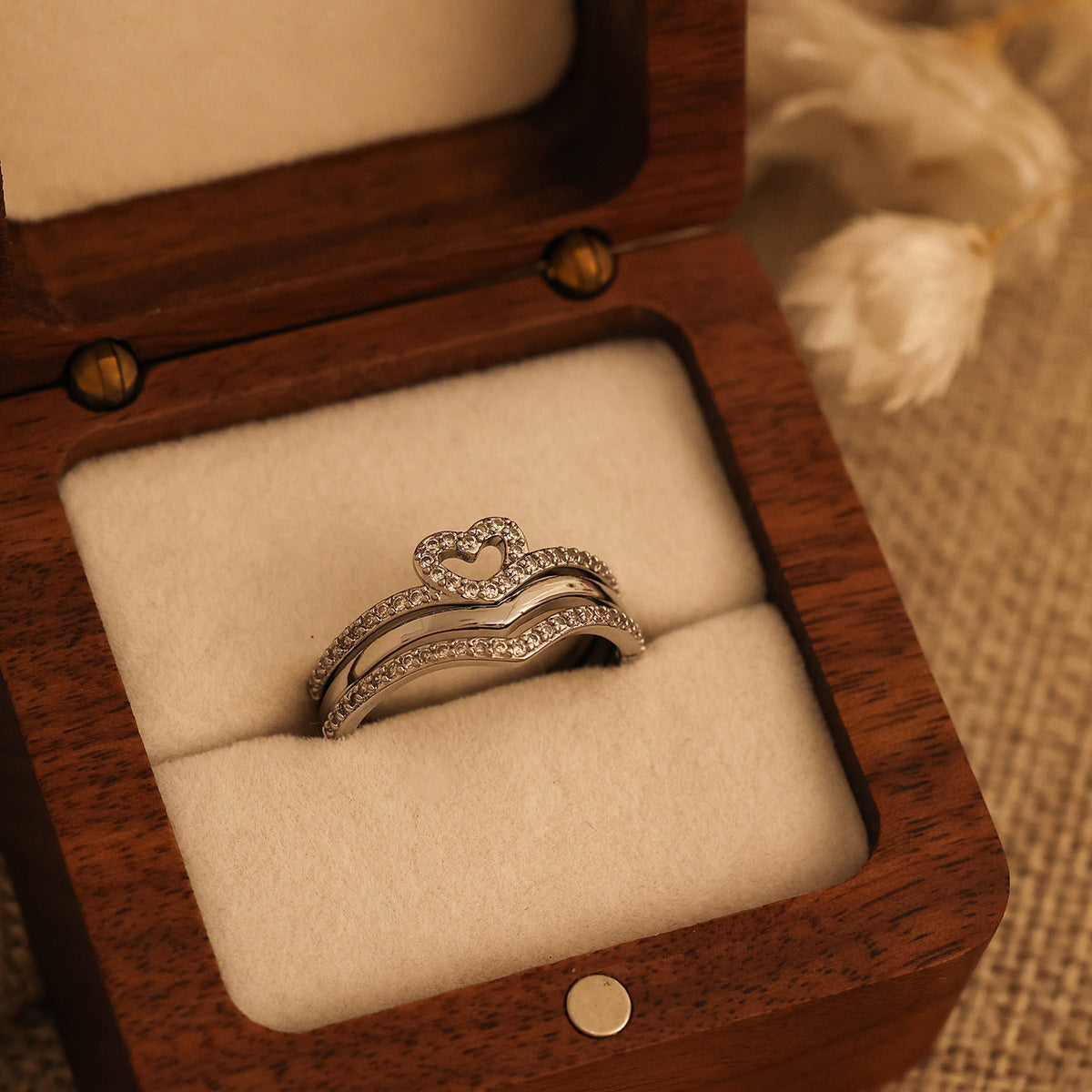 Eliza | Shining Love Wish Bone Stacking Rings
