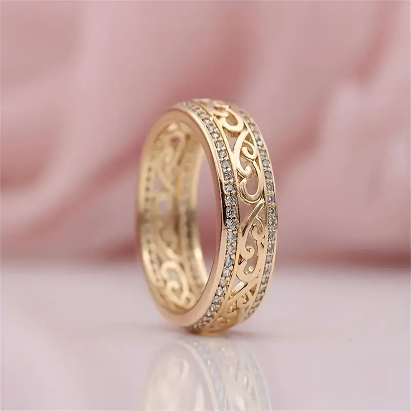 Gold “Luce Vuota” Ring