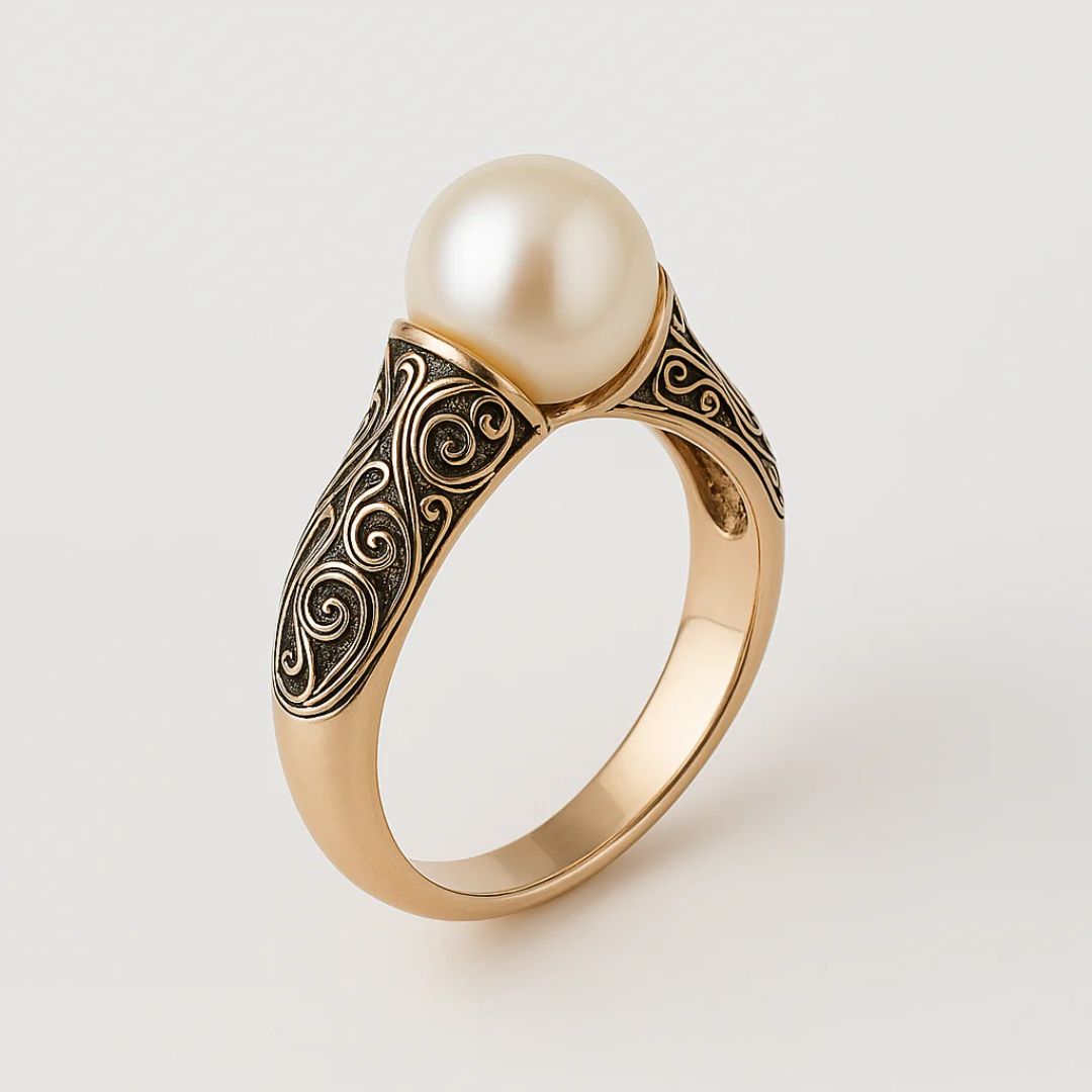 Lucia | Vintage Pearl Golden Ring